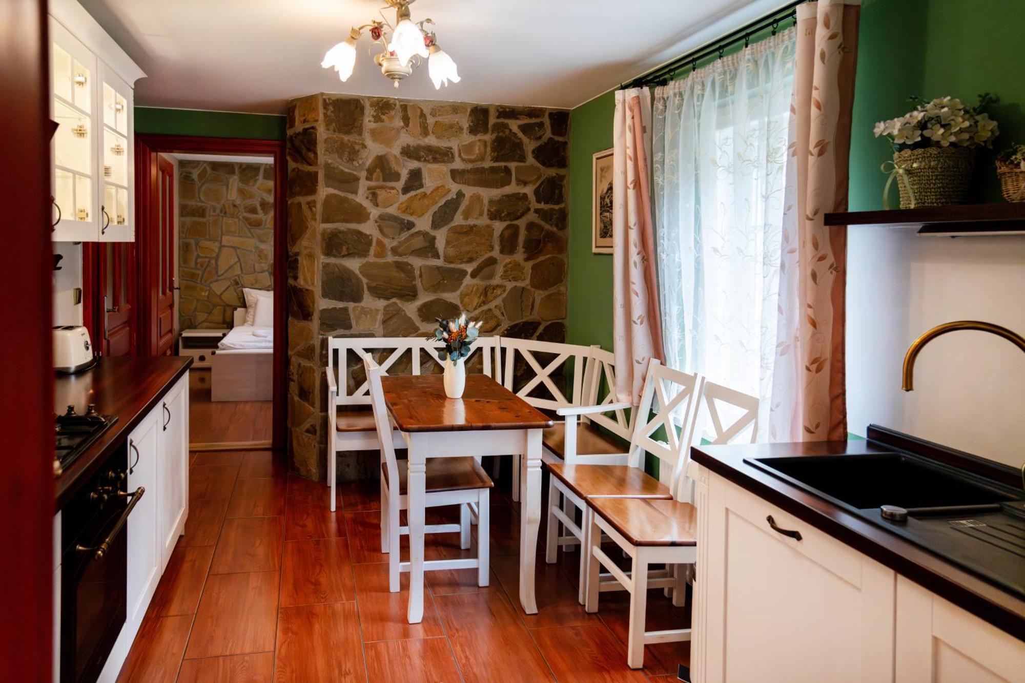 Villa Emausy Luhačovice エクステリア 写真