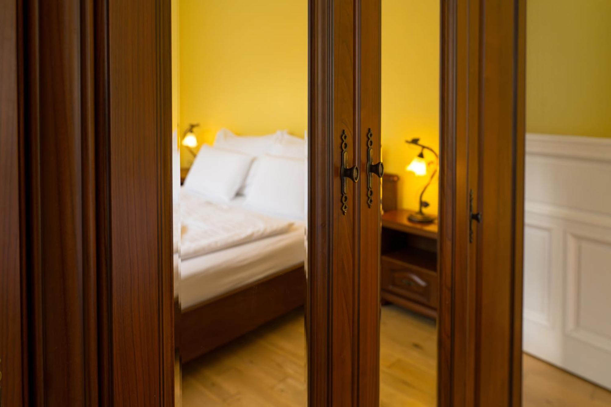 Villa Emausy Luhačovice エクステリア 写真