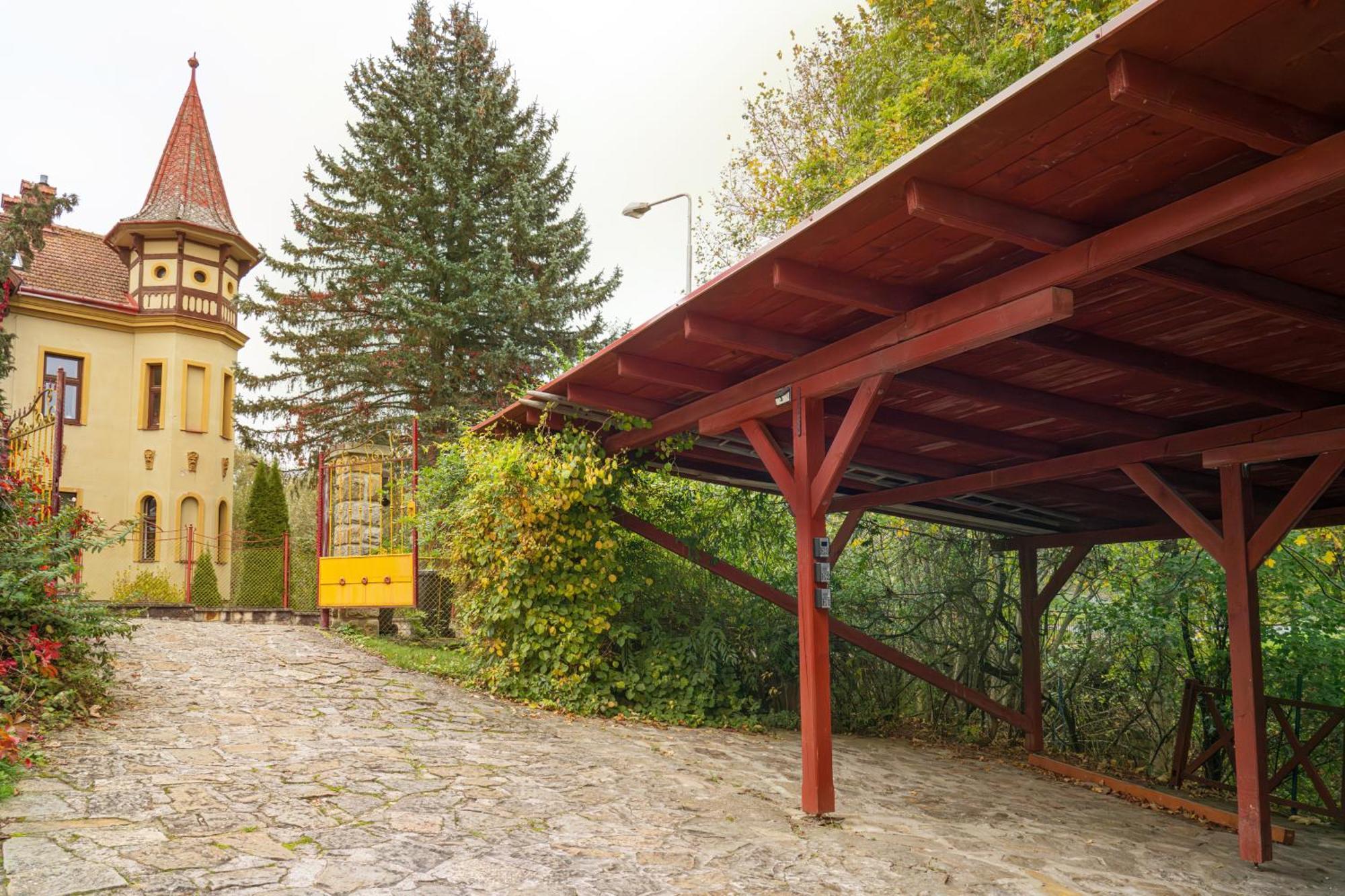 Villa Emausy Luhačovice エクステリア 写真